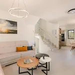 Odore Di Mare By Vintage Travel אסוס
